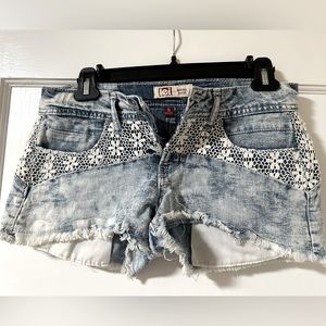 LEI Ashley Low Rose Shorts w/ Lace
